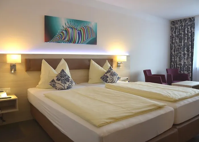 Hotell Stroebinger Hof - Therme Wellness 4*