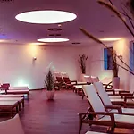 מלון Stroebinger Hof - Therme Wellness באד אנדורף