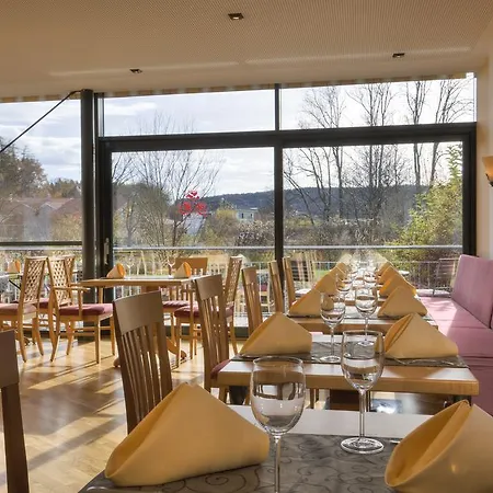 Stroebinger Hof - Therme Wellness באד אנדורף