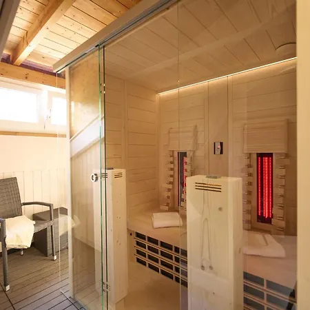 מלון Stroebinger Hof - Therme Wellness באד אנדורף