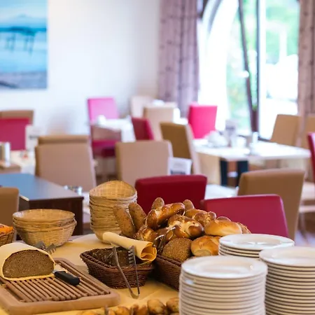 Hotel Stroebinger Hof - Therme Wellness 4*
