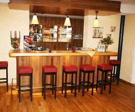 Stroebinger Hof - Therme Wellness מלון 4*