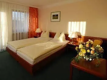 Hotel Stroebinger Hof - Therme Wellness 4*